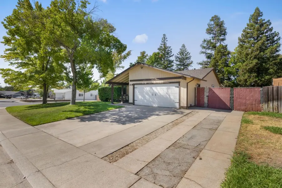 7233 Mountainside Drive, Citrus Heights, CA 95621 - #3