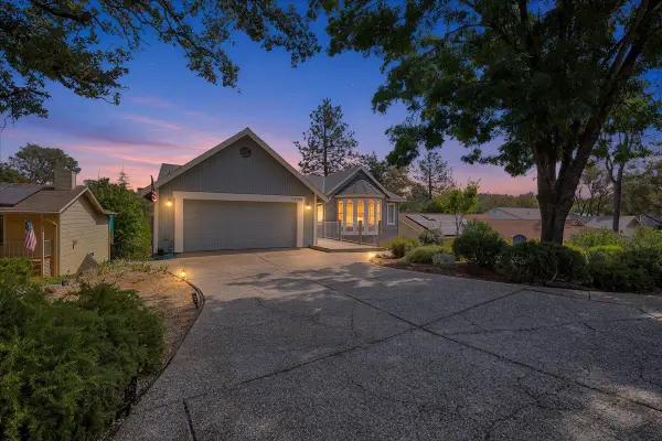 18198 Hummingbird Drive, Penn Valley, CA 95946