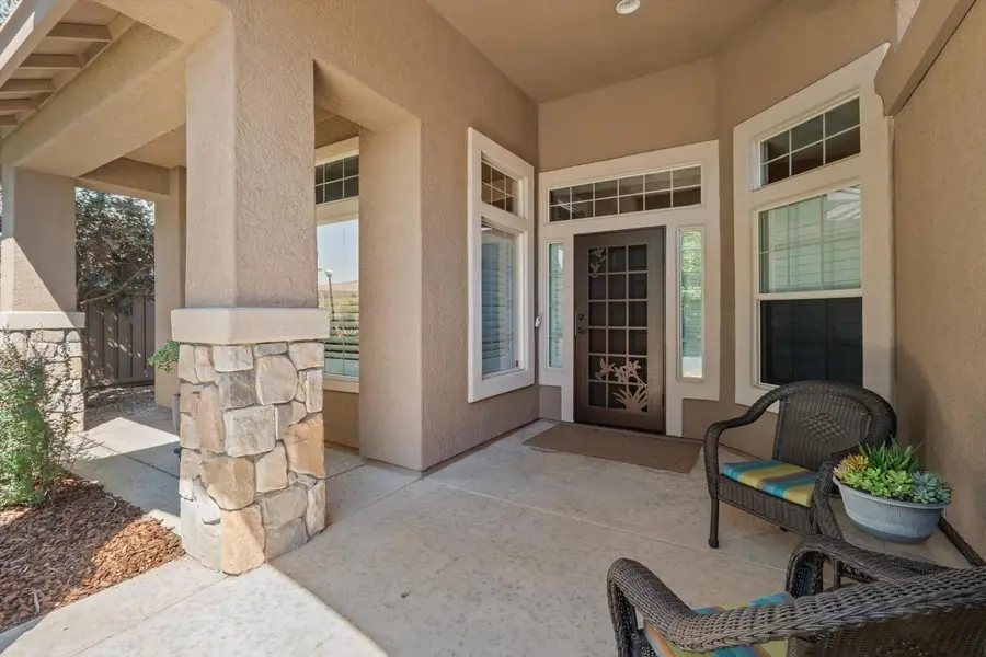 1664 Avondale Dr, Roseville, CA 95747 - #3