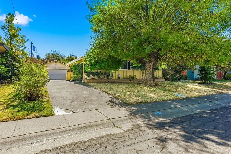 186 Baxter Avenue, Sacramento, CA 95815 - #2