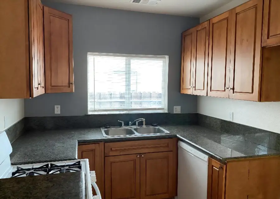 4136 7th Avenue, Sacramento, CA 95817 - #3