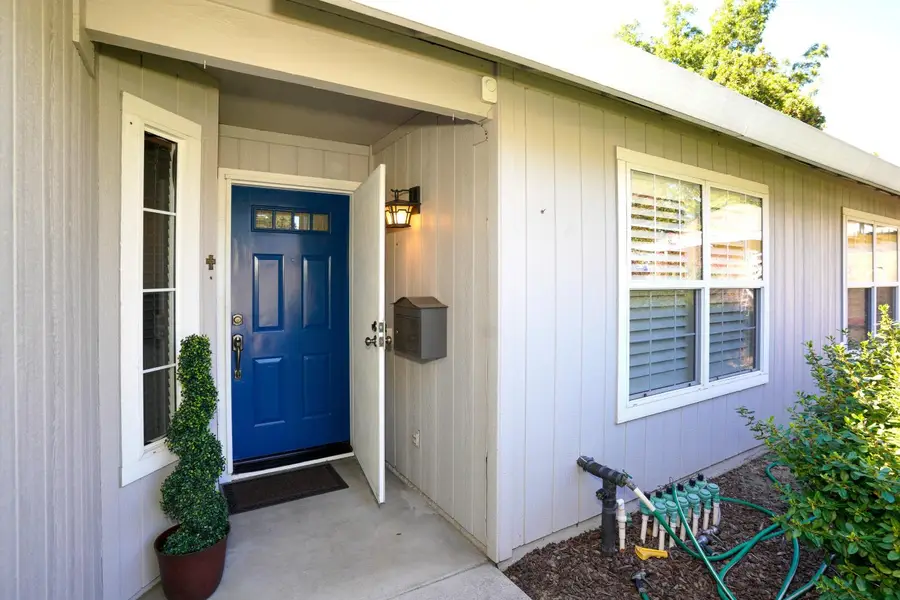 7200 Mary Ann Way, Citrus Heights, CA 95621 - #3