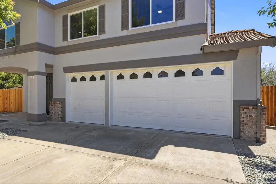 5417 Elk Hollow Court, Elk Grove, CA 95758 - #3