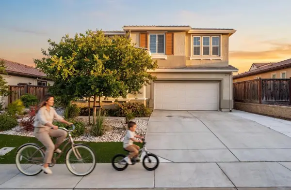 21224 Grapevine Drive, Patterson, CA 95363