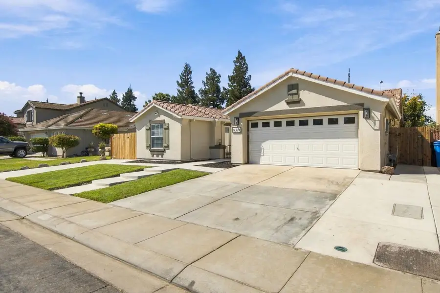 645 Fribourg Lane, Manteca, CA 95337 - #2