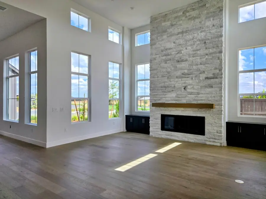 8605 Martin Andrew, Roseville, CA 95747 - #2