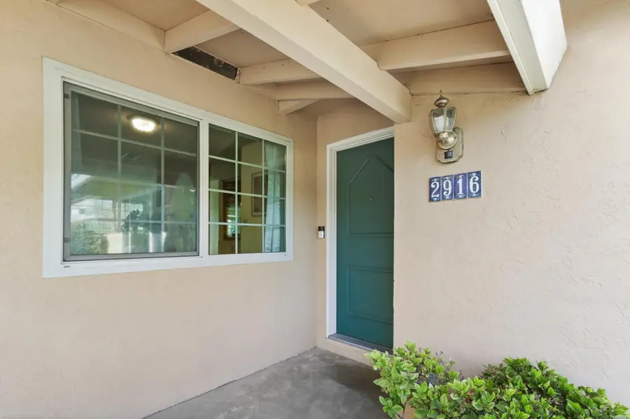 2916 Notre Dame Drive, Sacramento, CA 95826 - #2