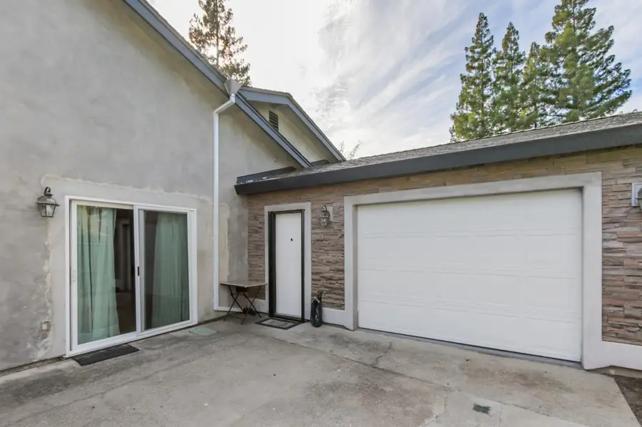 8421 Arcaro Court, Citrus Heights, CA 95610 - #3