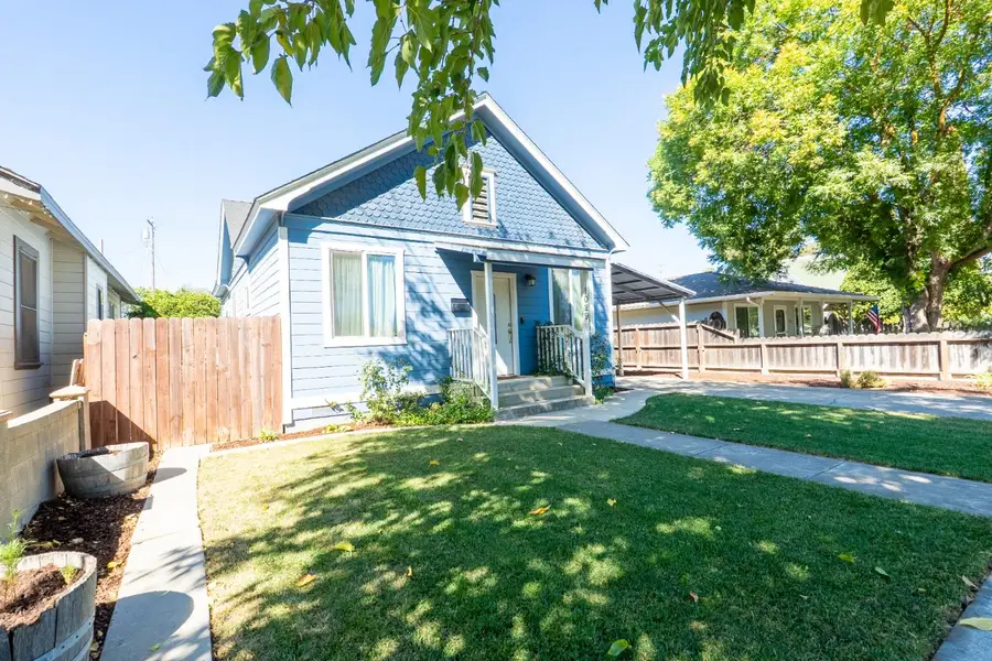 1029 Q Street, Newman, CA 95360 - #3