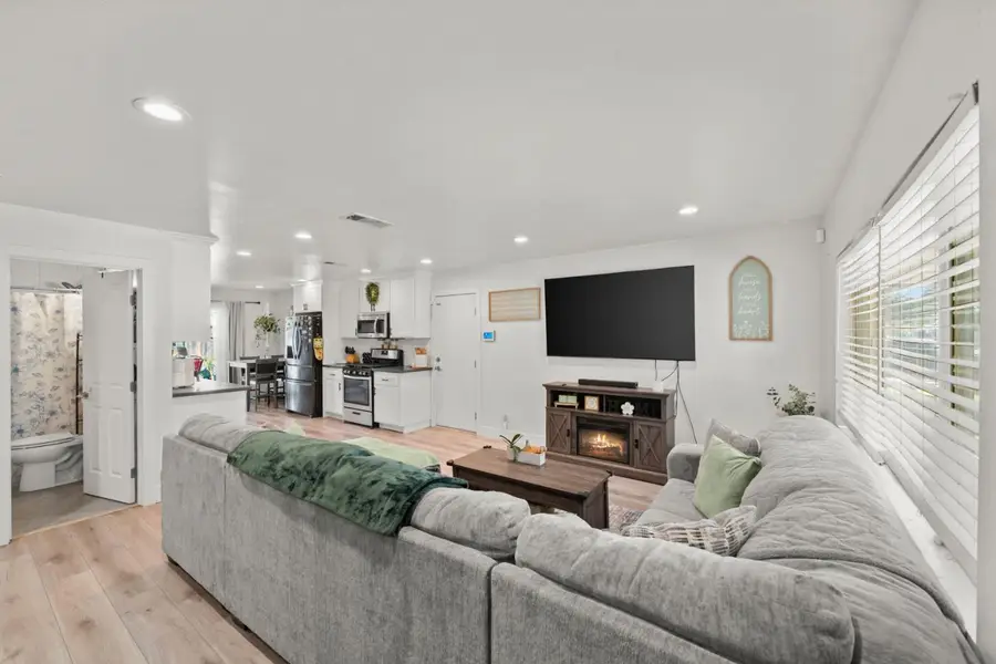 6240 Morazan Street, North Highlands, CA 95660 - #3