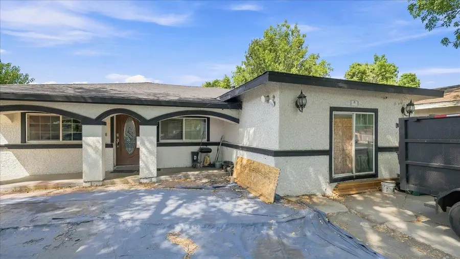 2419 Nightingale Avenue, Stockton, CA 95205 - #2
