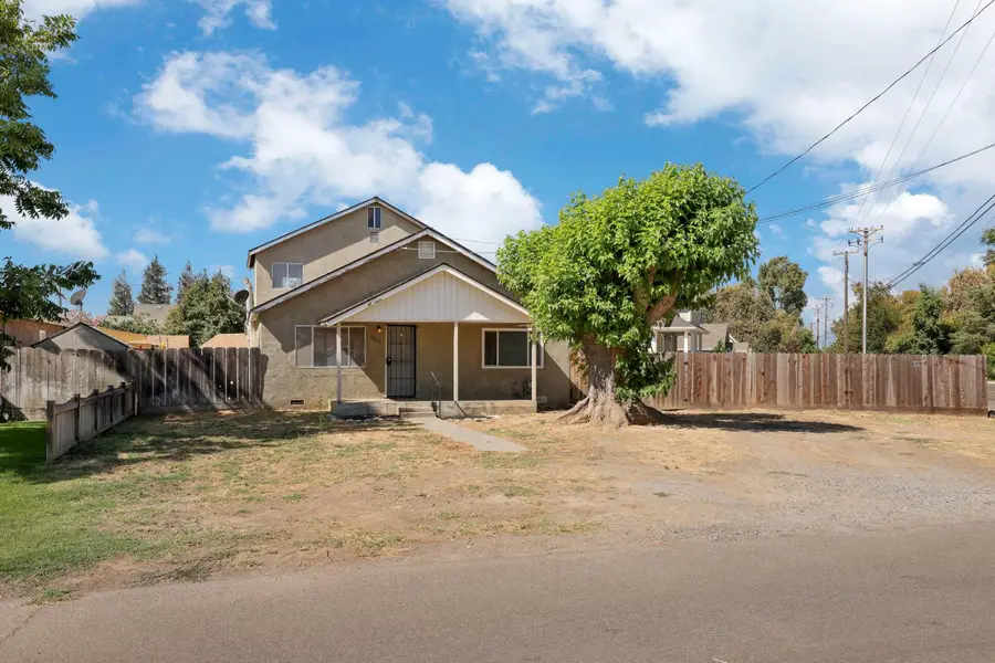 3809 Alameda Avenue, Denair, CA 95316 - #2