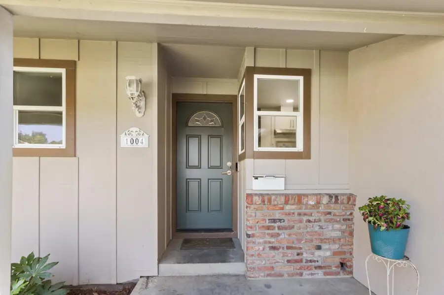 1004 Carson Street, Woodland, CA 95695 - #2