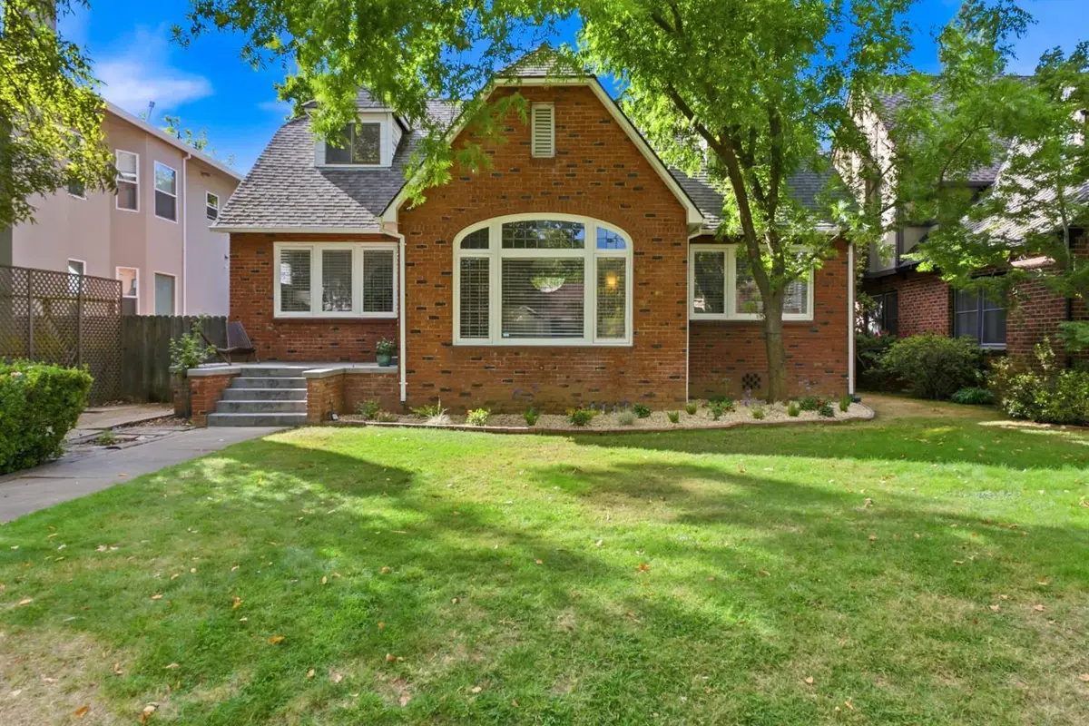 1524 38th Street, Sacramento, CA 95816 - #1