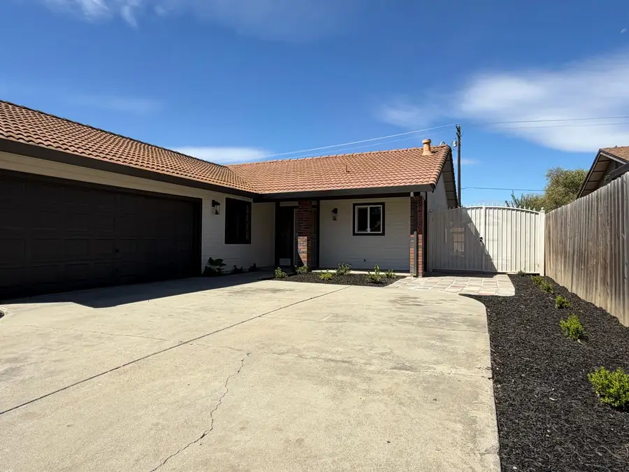 932 Arambel Drive, Patterson, CA 95363 - #3