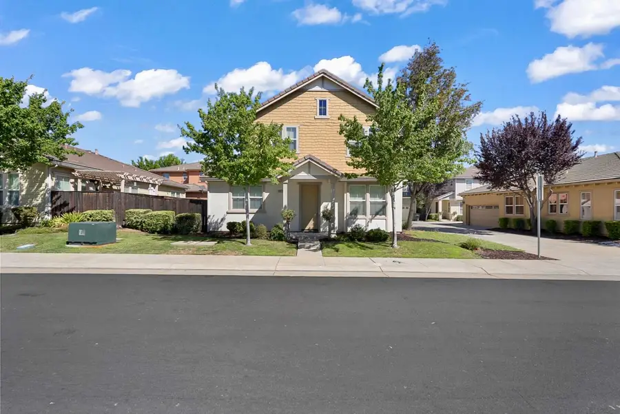 9327 Vintner Circle, Patterson, CA 95363 - #3