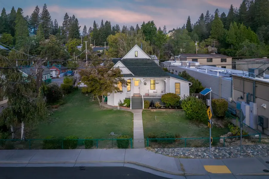 490 E Main Street, Grass Valley, CA 95945 - #2