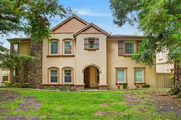 8004 Linda Isle Lane, Sacramento, CA 95831