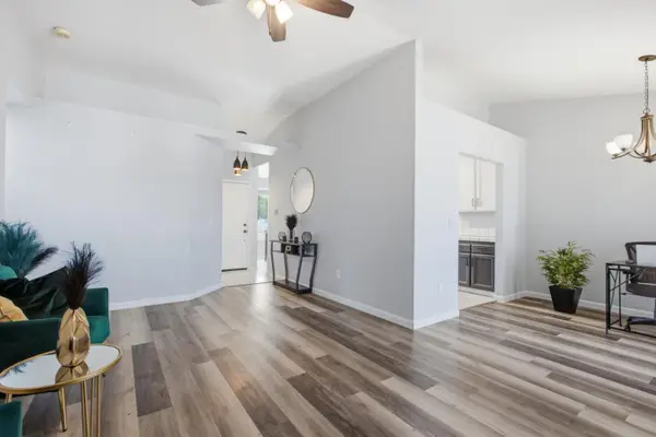 905 Herring Avenue, Rio Linda, CA 95673