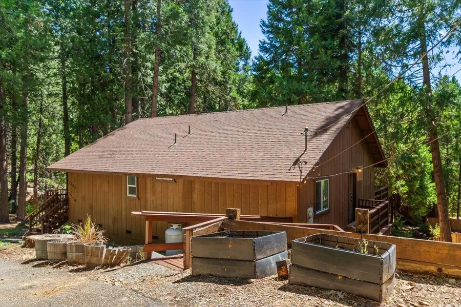 7058 Lakewood Drive, Pollock Pines, CA 95726 - #2