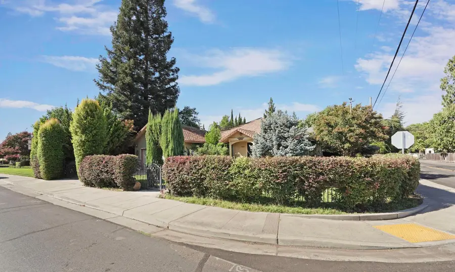 989 Mokelumne Street, Woodbridge, CA 95258 - #3