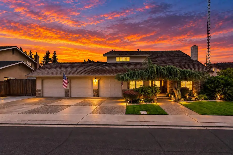 6730 Lynch Avenue, Riverbank, CA 95367 - #2