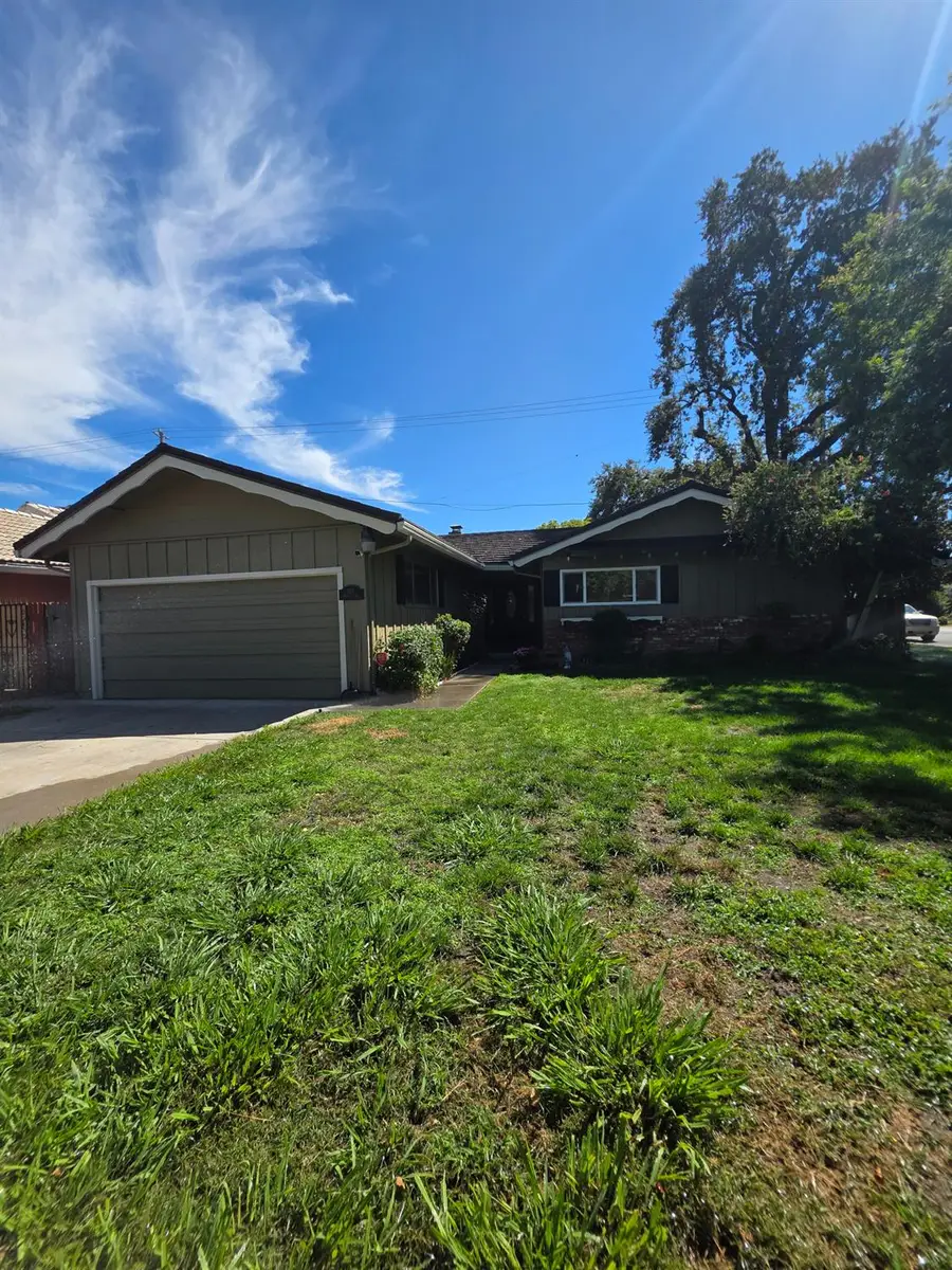 104 Mckelvey Avenue, Stockton, CA 95210 - #2