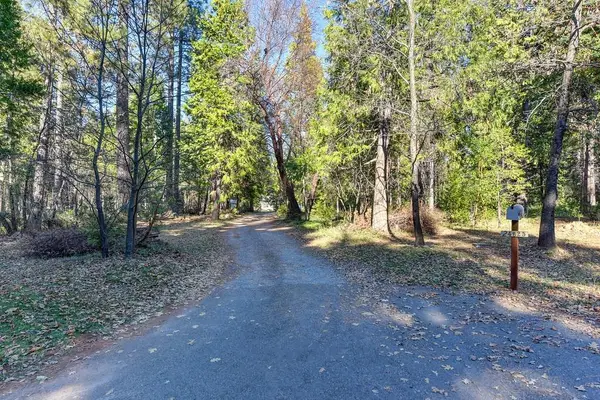 24825 Harrison Street, Foresthill, CA 95631