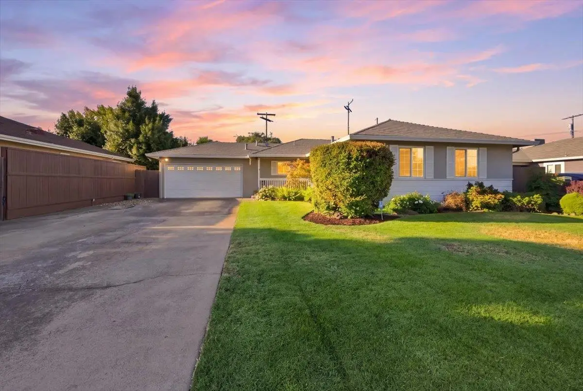 920 W Tokay Street, Lodi, CA 95240 - #1