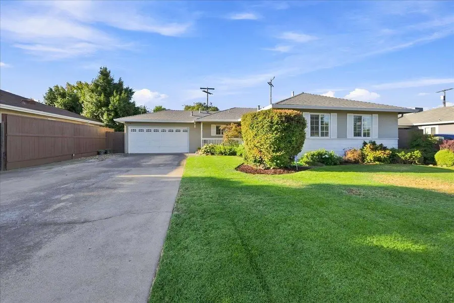 920 W Tokay Street, Lodi, CA 95240 - #2