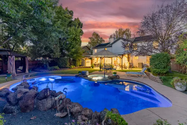 3749 Grand Point Lane, Elk Grove, CA 95758