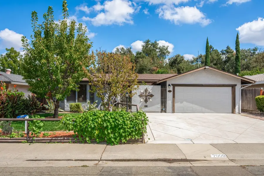 7009 Brookcrest Way, Citrus Heights, CA 95621 - #3