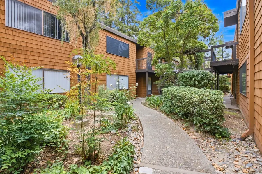790 Woodside Lane #6, Sacramento, CA 95825 - #2