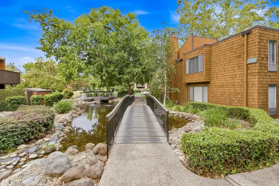 790 Woodside Lane #6, Sacramento, CA 95825 - #3