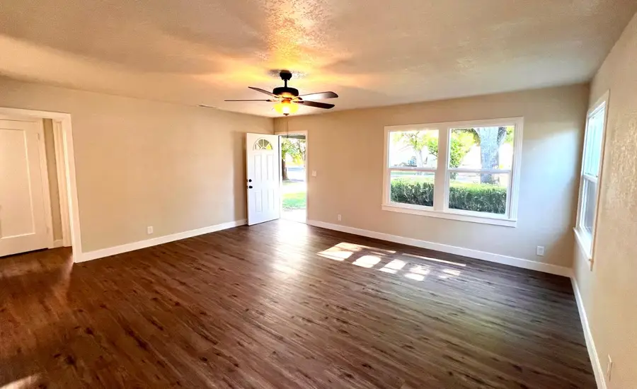 614 Coldwell Avenue, Modesto, CA 95354 - #2