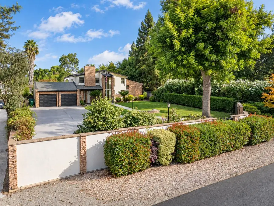 3635 Country Club Boulevard, Stockton, CA 95204 - #3