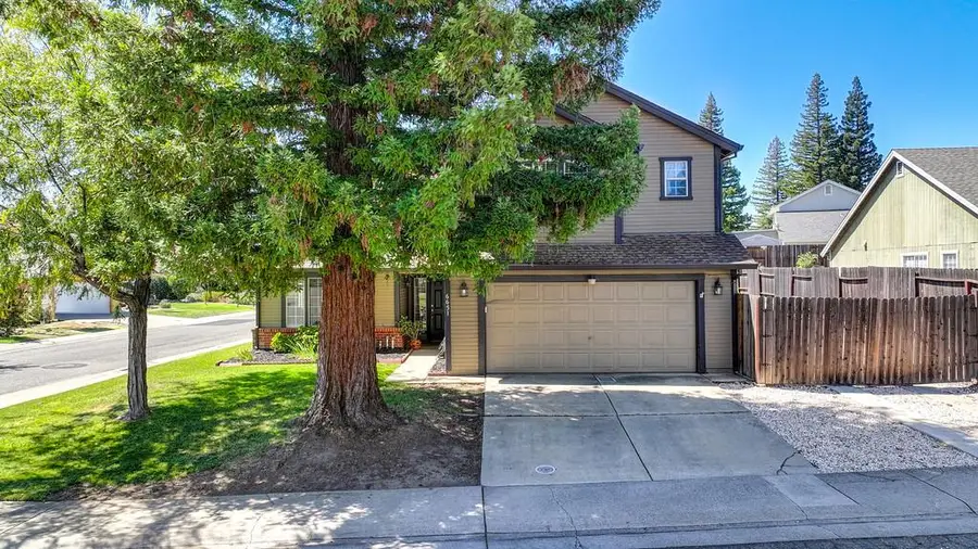 6651 Foxwood Court, Citrus Heights, CA 95621 - #2