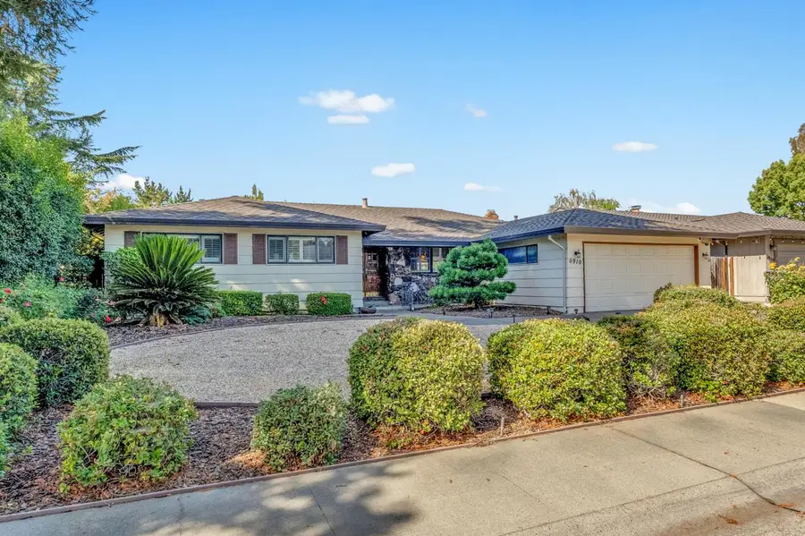 6910 Waterview Way, Sacramento, CA 95831 - #2