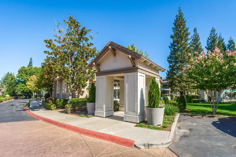 9925 Villa Granito Lane, Granite Bay, CA 95746 - #2