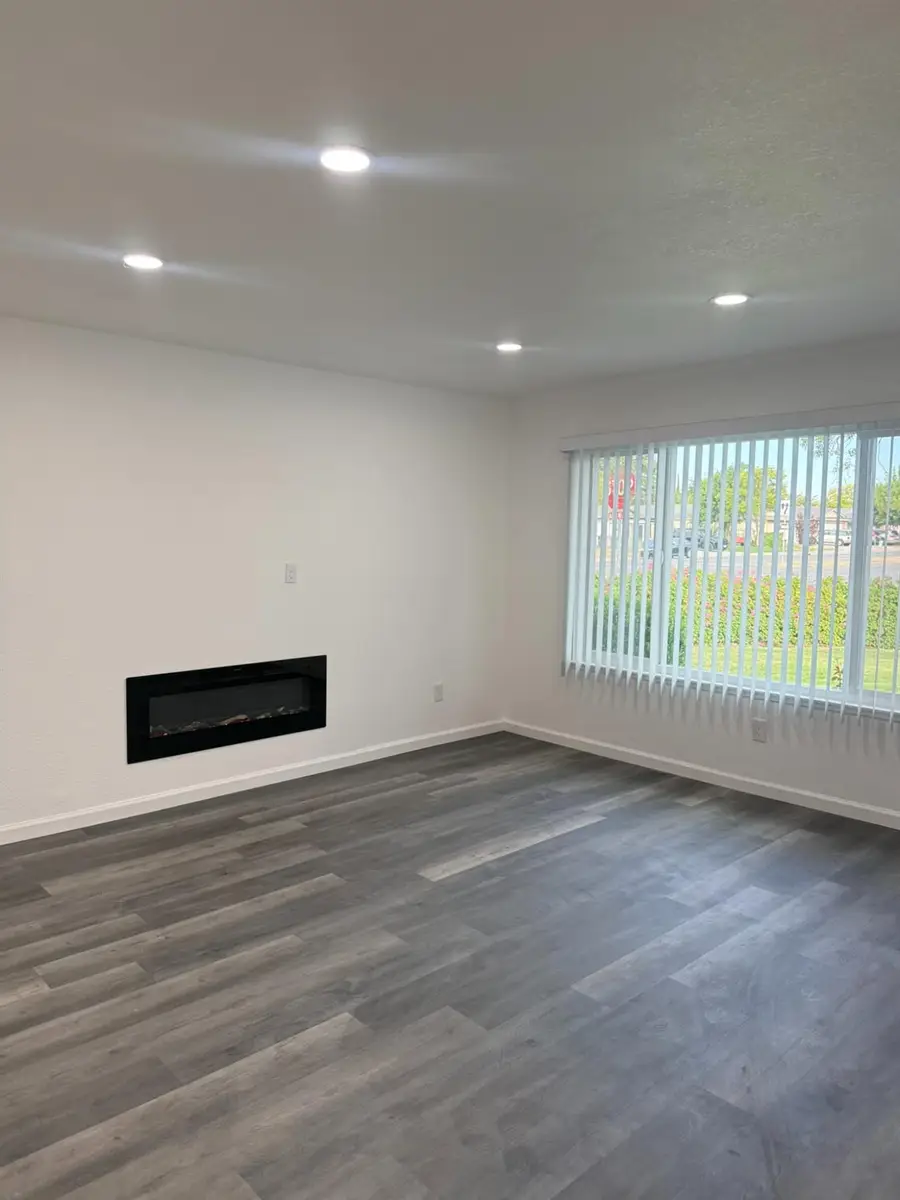 5982 Alvern Way, Sacramento, CA 95823 - #3