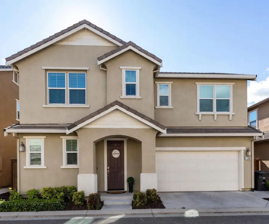 2204 Gallery Drive, Riverbank, CA 95367 - #2