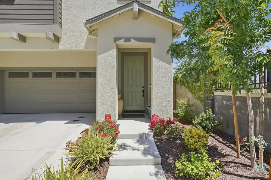 898 Lake Park Circle, Galt, CA 95632 - #2