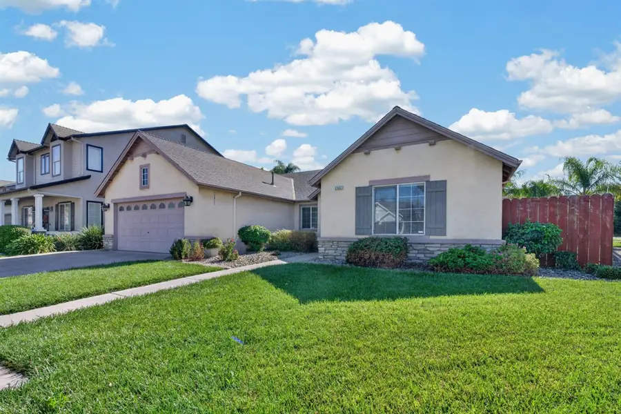 2502 Meadowgate Drive, Riverbank, CA 95367 - #3