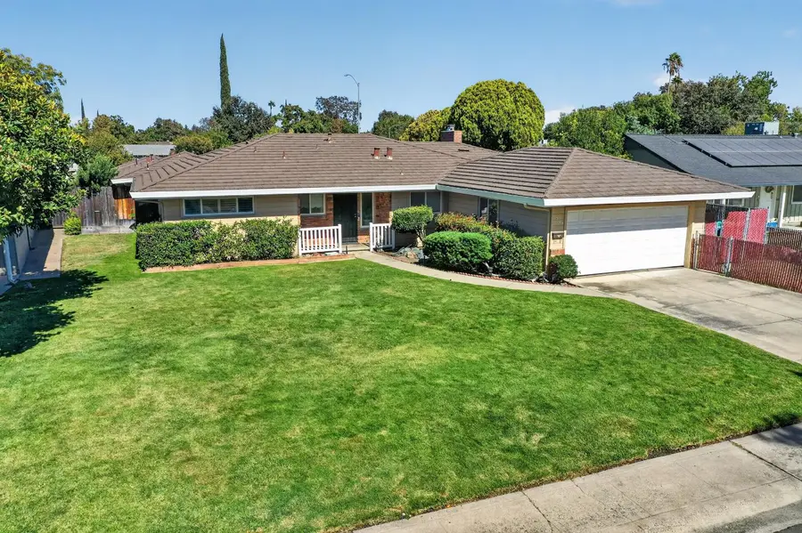 1539 Portola Avenue, Stockton, CA 95209 - #2