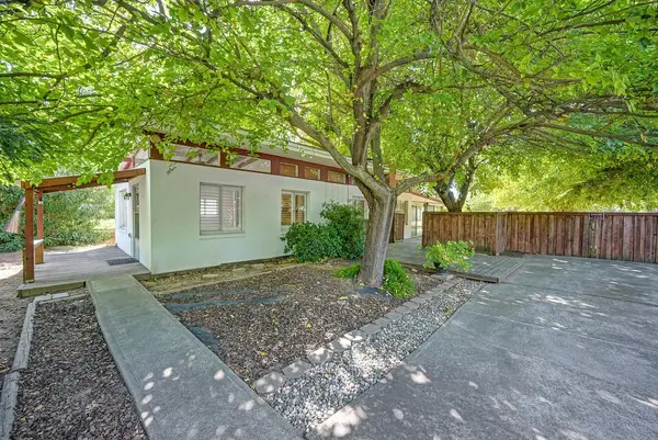 3810 Edison Avenue, Sacramento, CA 95821