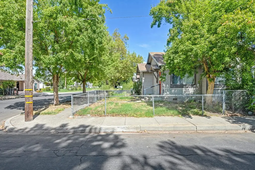 4445 52nd Street, Sacramento, CA 95820 - #1