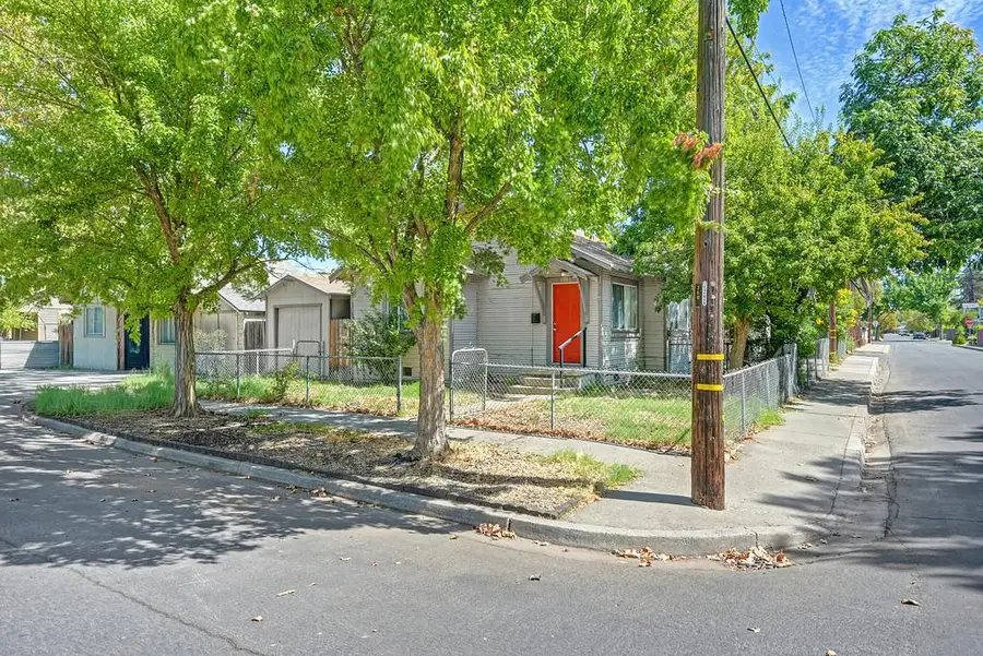 4445 52nd Street, Sacramento, CA 95820 - #2