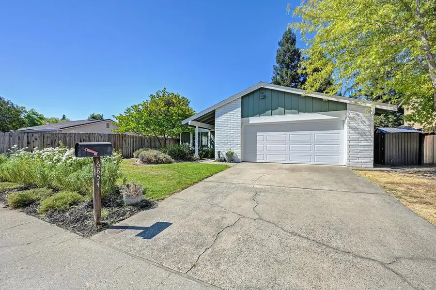 6854 Sugar Maple Way, Citrus Heights, CA 95610 - #2
