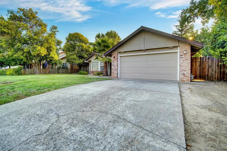 8309 Crossoak Way, Orangevale, CA 95662 - #2