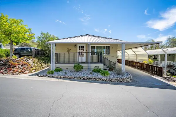 12218 Hemlock Drive, Auburn, CA 95603